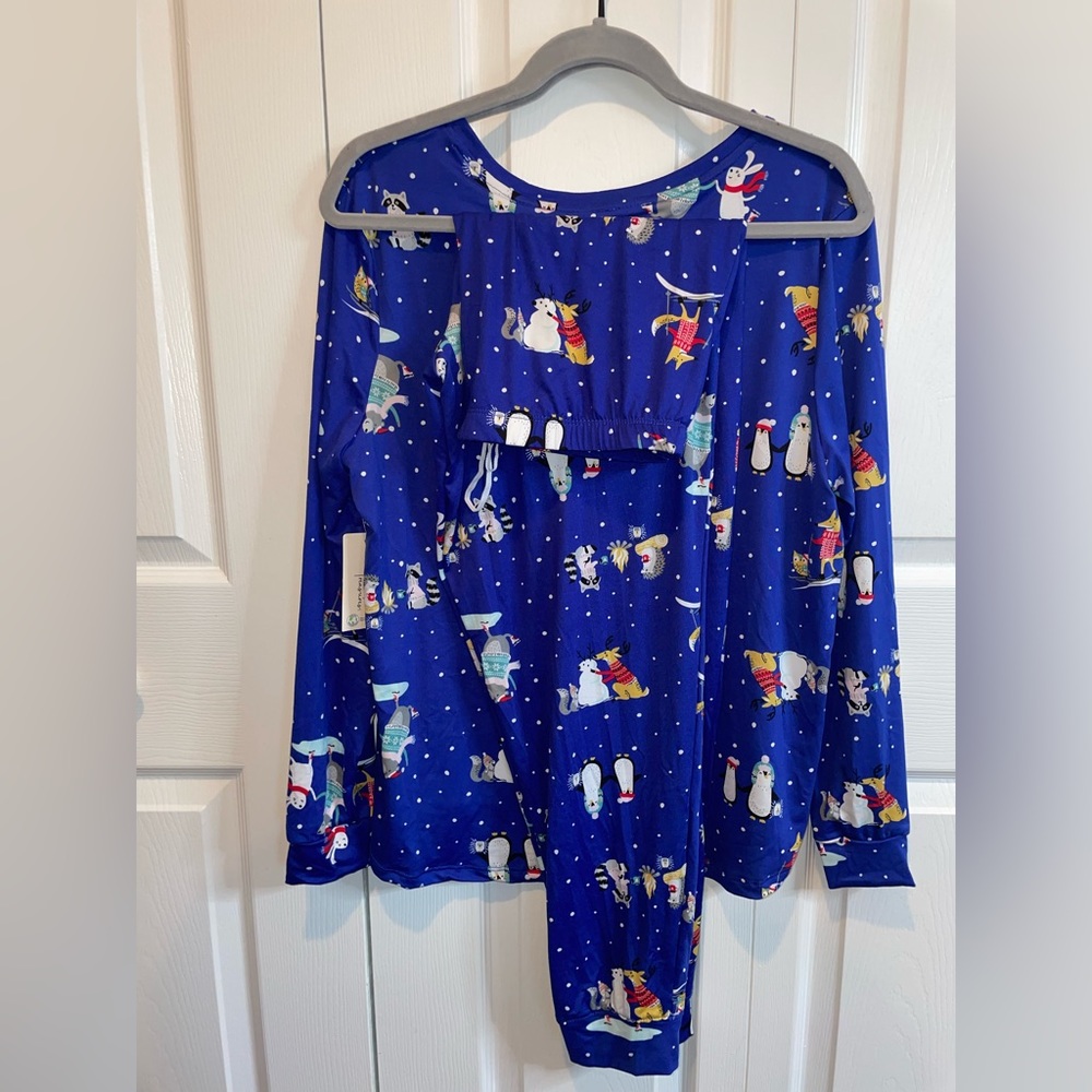 Womens holiday pajama set
